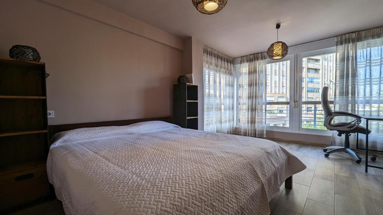 Galeon Sea View Apartament *